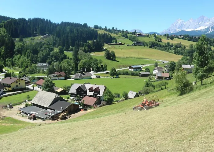 Auer's Zuahaeusl シュラートミンク